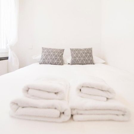 Minty Stay - Velarde Madrid Exteriör bild